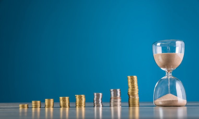https://blog.daycoval.com.br/wp-content/uploads/2023/12/Qual-o-melhor-investimento-hoje-a-curto-prazo.jpg